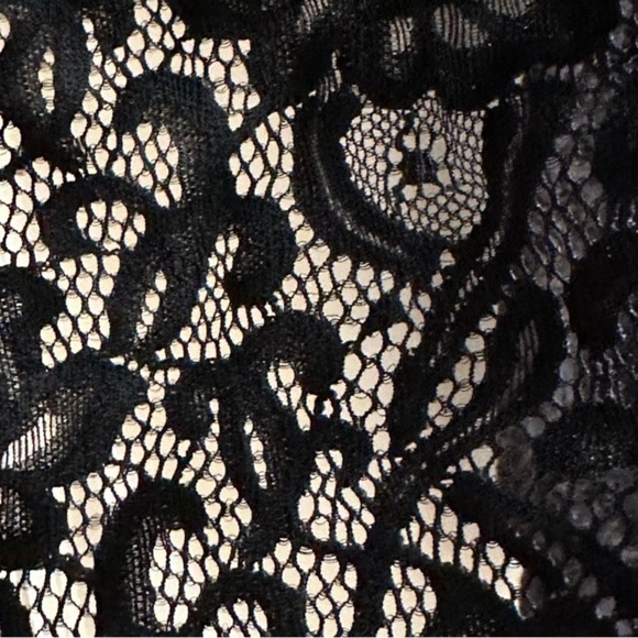 Stella & Dot Julianna black Lace Top Size L - Picture 5 of 8